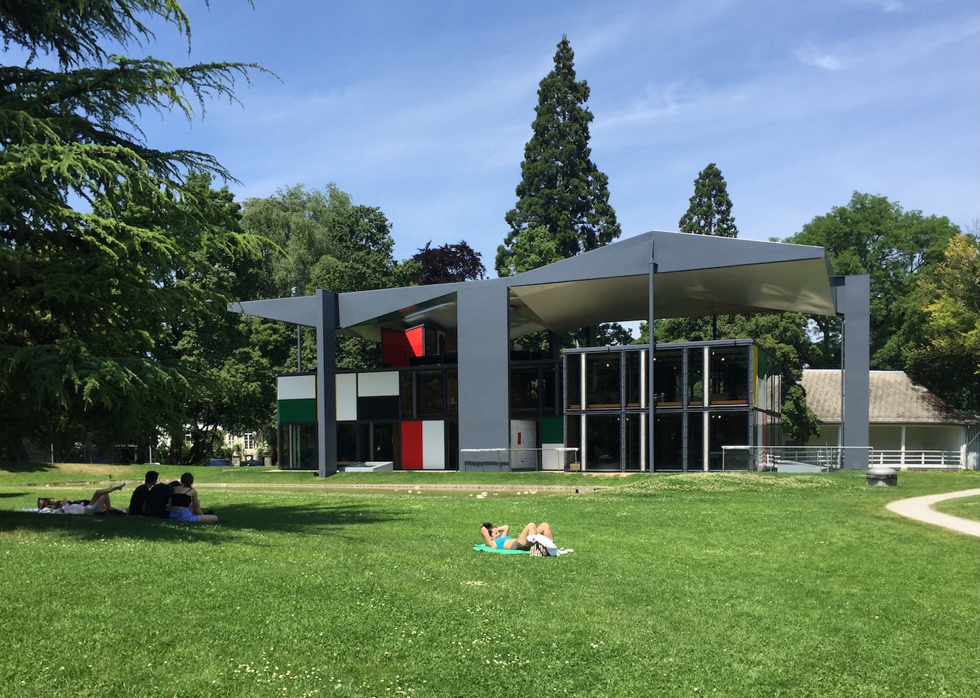 Sommer in den Seeparkanlagen Zürichs (© MPS)
