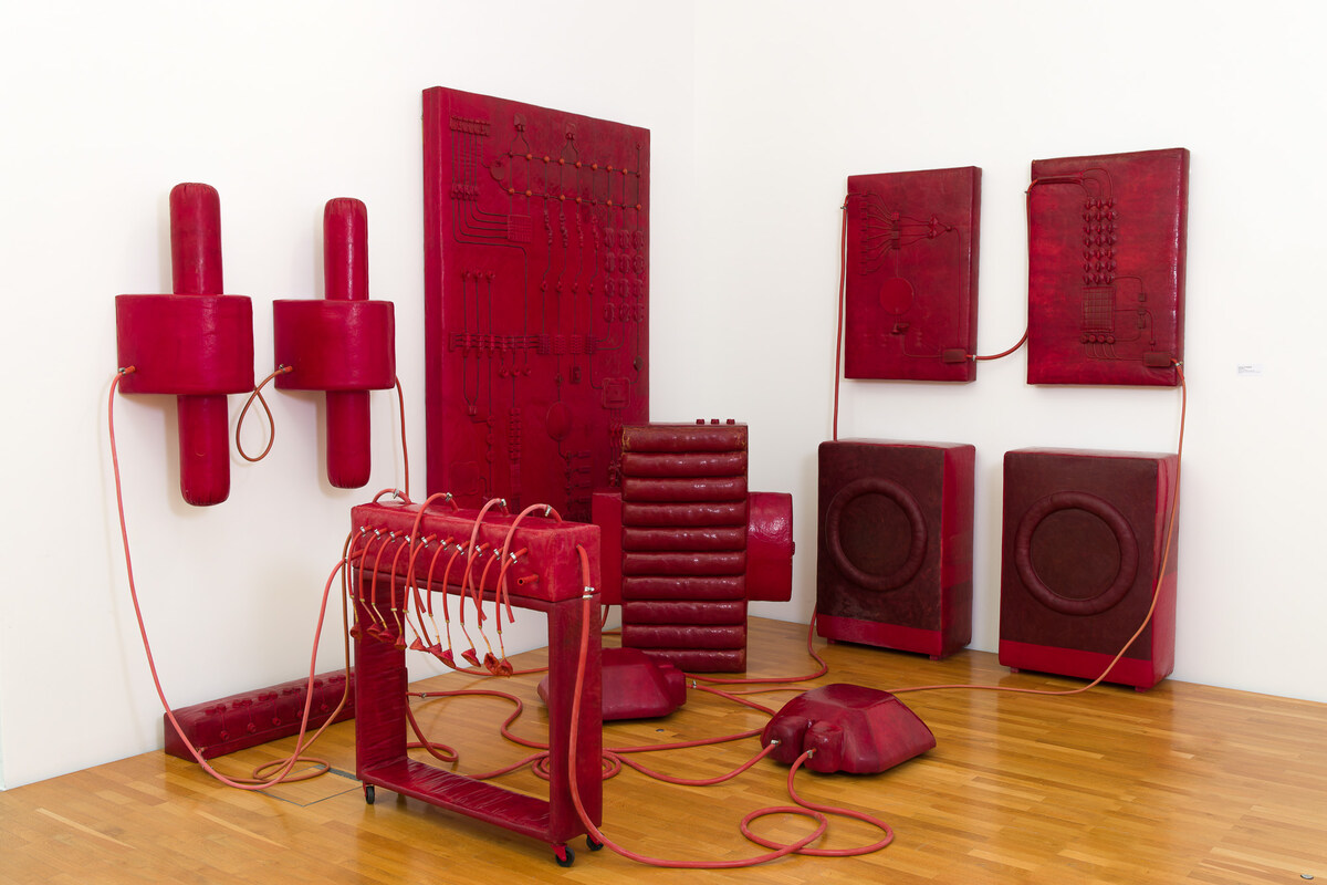 Carmen Pfanner, "Kraftwerk", 2003-2013, Textilien,