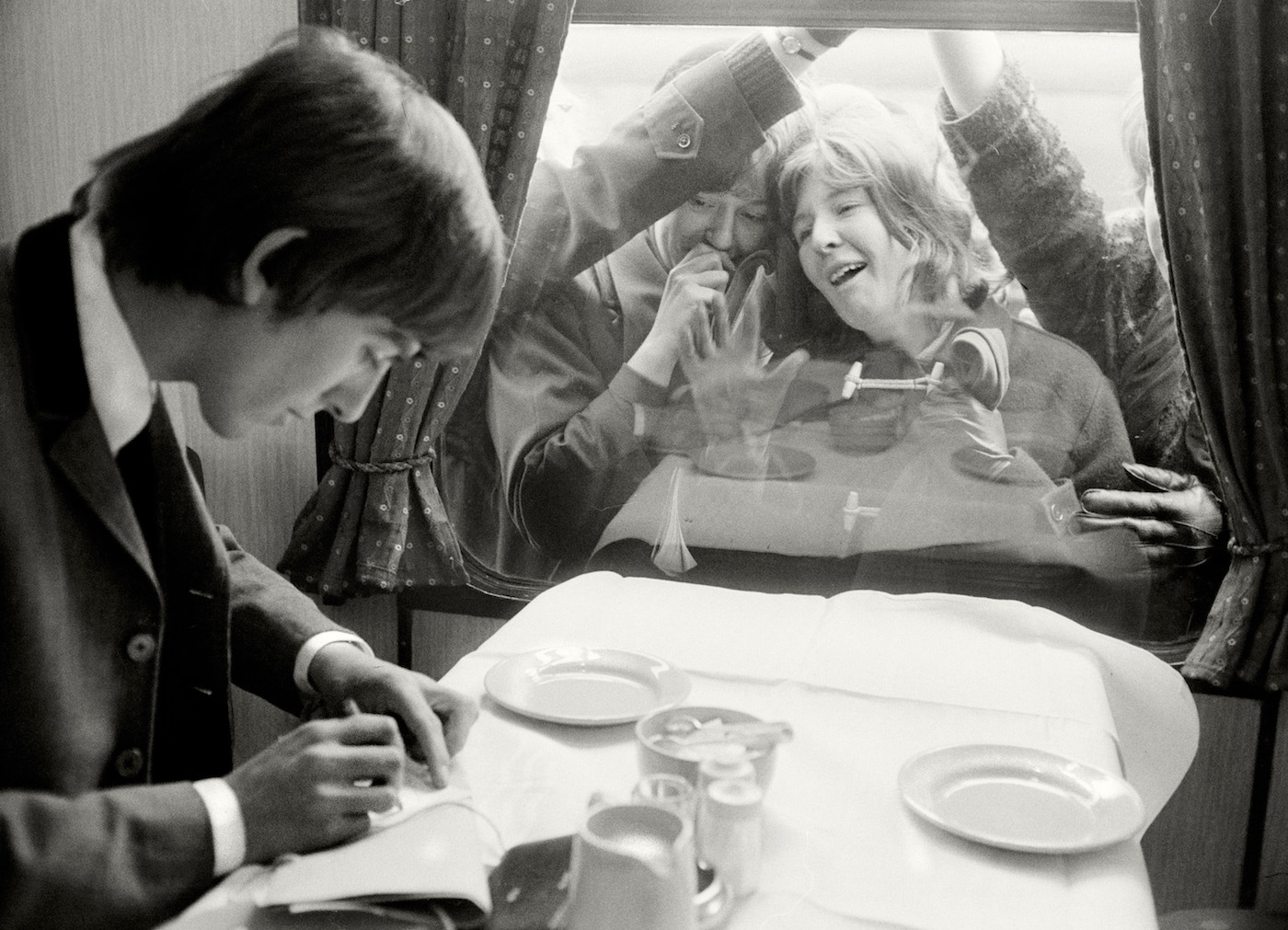 George Harrison im A Hard Day’s Night-Zug, London