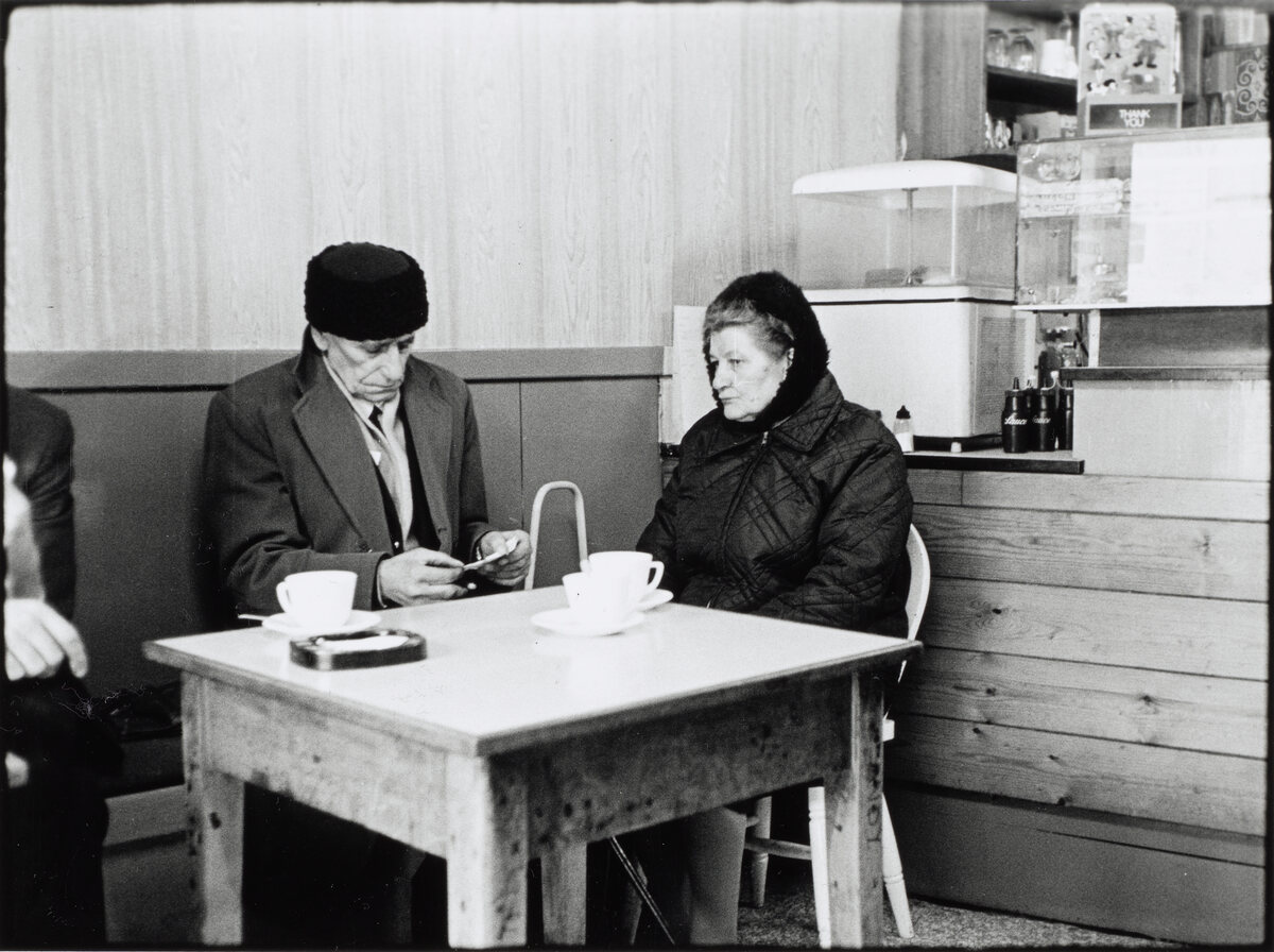 Iwan Schumacher, Coffee Shop, Corsham, England, 1972 © Iwan Schumacher