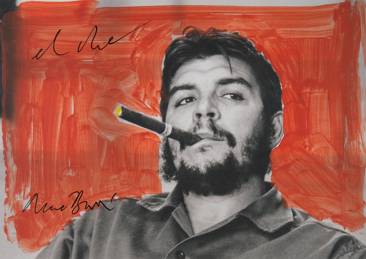 René Burri, El Che nach 2005. Karton gemalt von der Retrospektive 2005–2010 in Rotterdam. © René Burri / Magnum Photos. Fondation René Burri, Courtesy Musée de l’Elysée, Lausanne