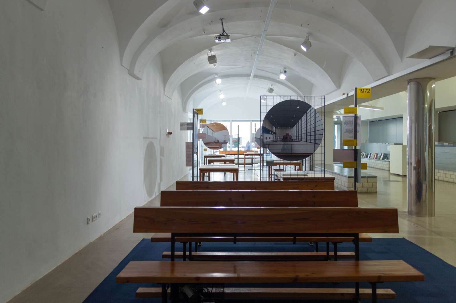 Blick in die Ausstellung im Haus der Architektur Graz (© Julian Lanka-Gil)