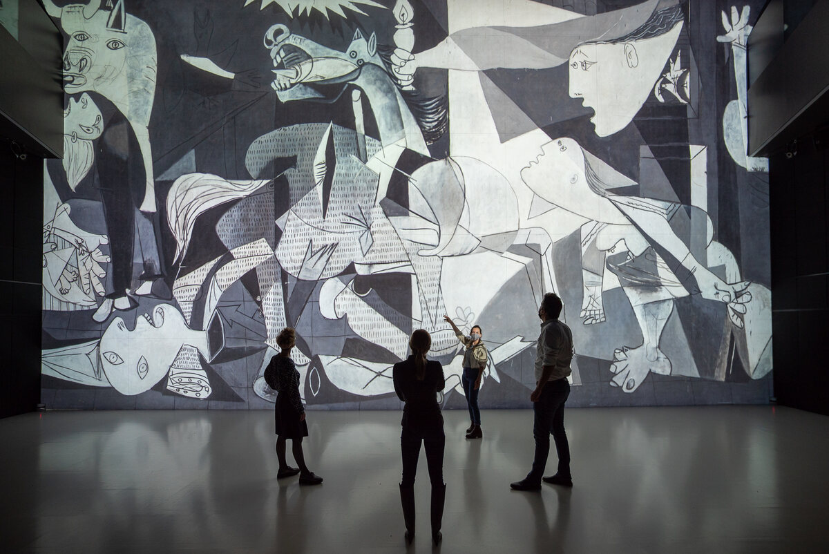 Pablo Picassos Guernica in Deep Space 8K © Foto:
