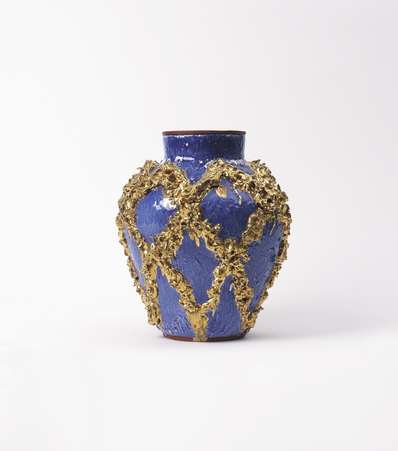 Judy Ledgerwood «Large Slip Motif Vase with Cobalt
