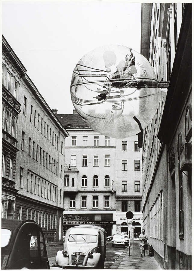 Haus-Rucker-Co, Ballon für 2, 1967, Lentos Kunstmuseum Linz