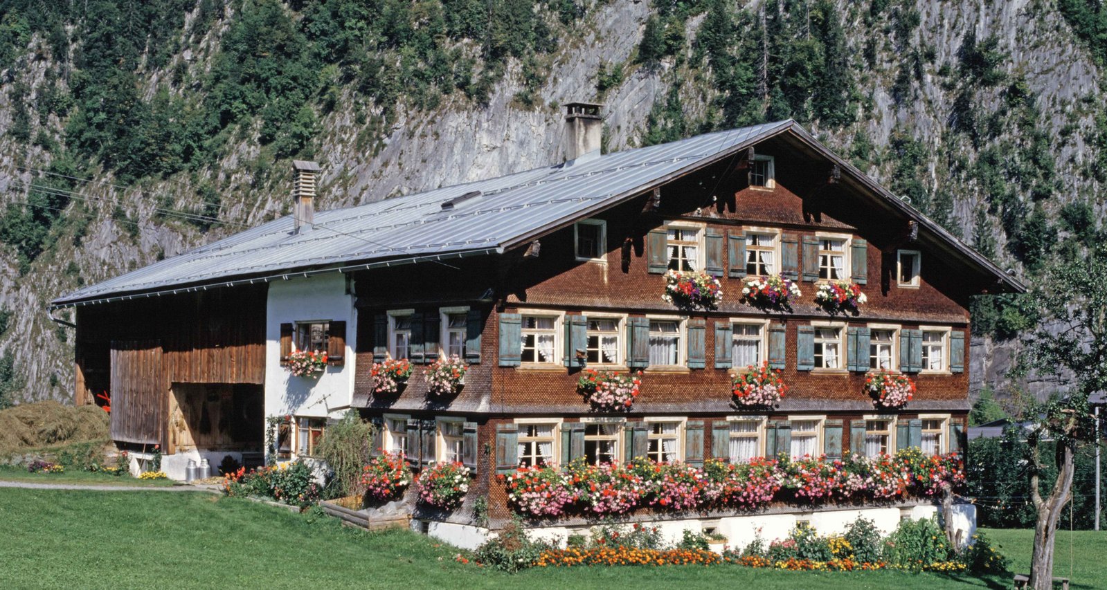  Wälderhaus bei Au, Foto: Helmut Klapper, Vorarlberger Landesbibliothek 