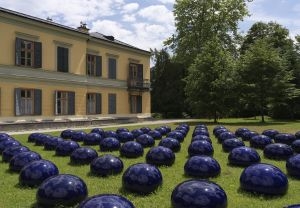 Ai Weiwei, Bubbles, 2008, Foto: OÖ Landes-Kultur GmbH, Michael Maritsch, exhibited in the Kaiserpark