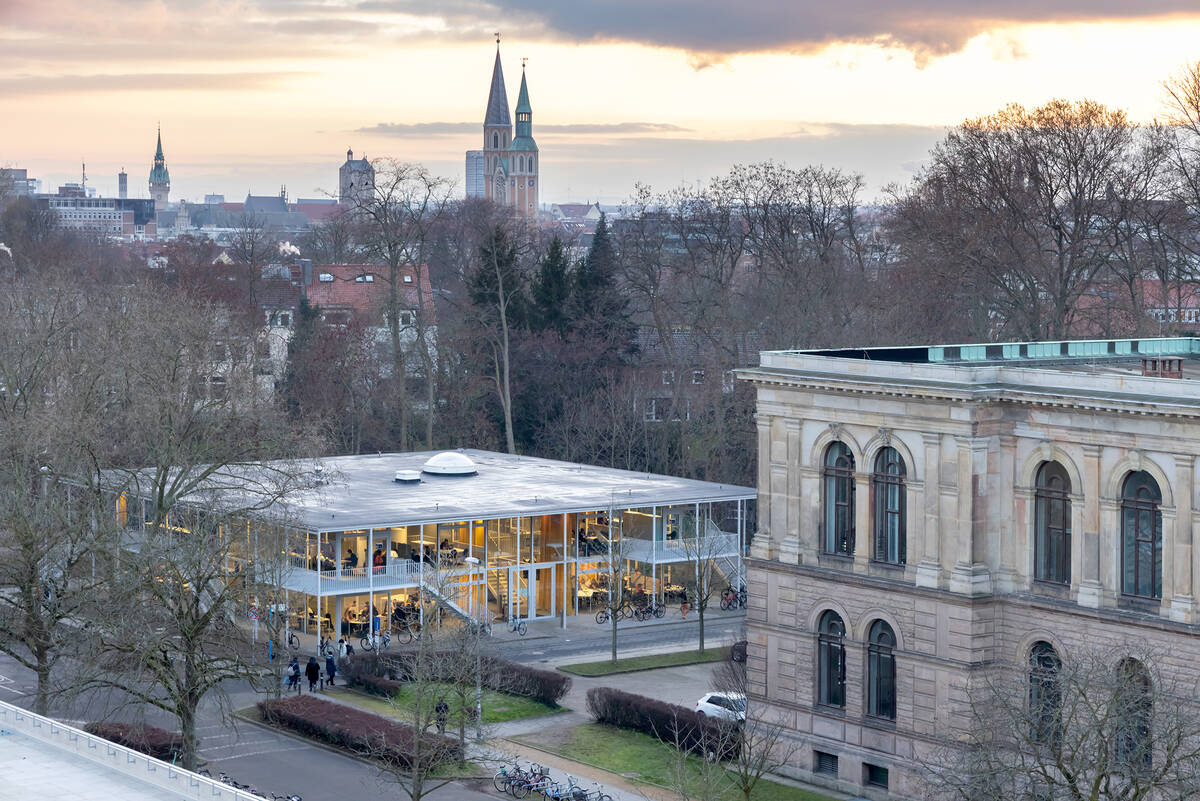 Studierendenhaus TU Braunschweig, Deutschland, 2023 Gustav Düsing; Büro Hacke © Foto: Iwan Baan