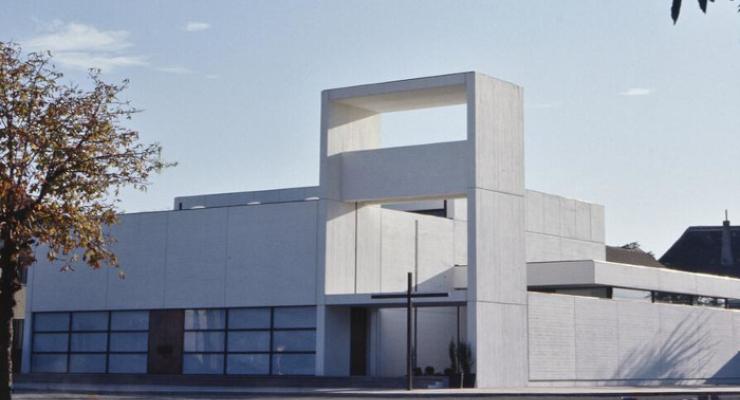 Vorschaubild (Carl Auböck, Pfarrkirche, Gesamtansicht, Möllersdorf, Detail, NÖ, 1967 © Architekturzentrum Wien, Sammlung)